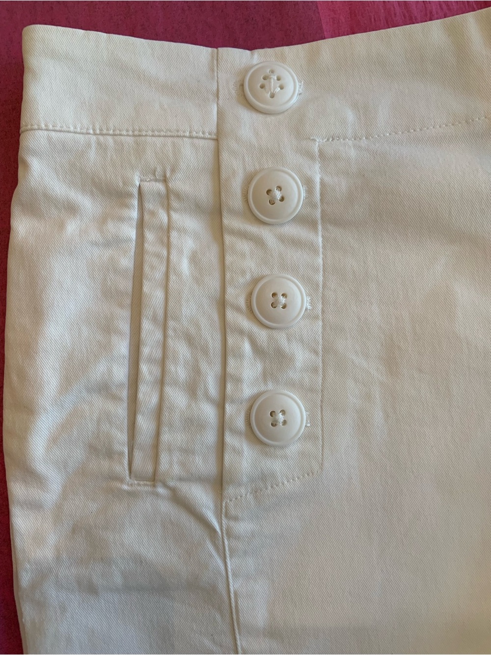 Loft Women’s White Button Accent Casual Shorts - Picture 2 of 7